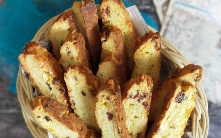 Biscotti almond dan labu panggang
