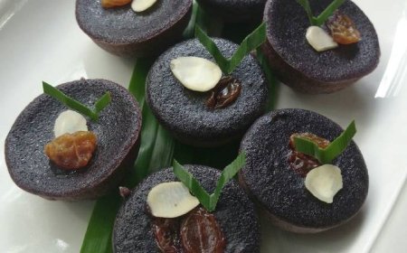 Kue Lumpur Ketan Hitam