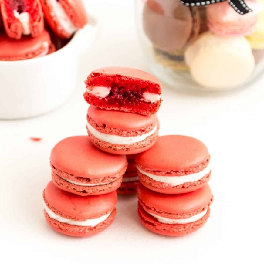 Macaron Raspberry Rosemary