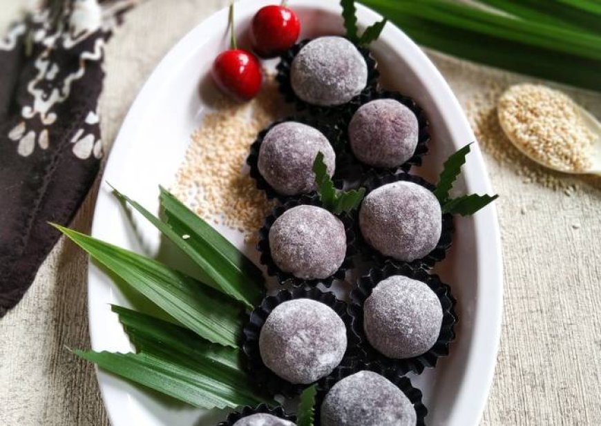 Mochi ketan hitam