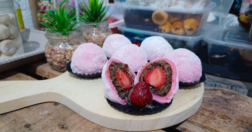 Mochi stroberi kacang merah