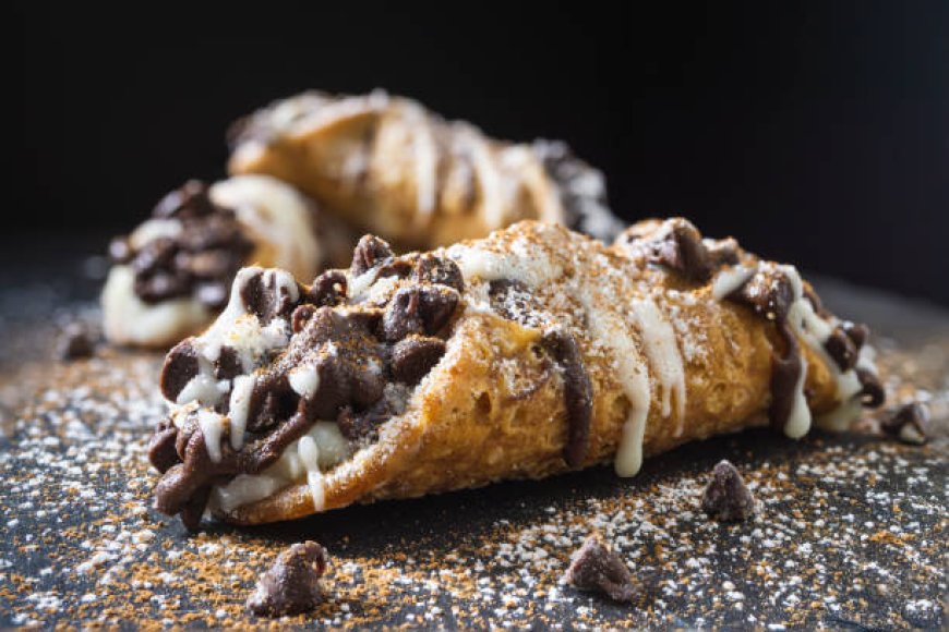 Cannoli Ricotta dan Cokelat