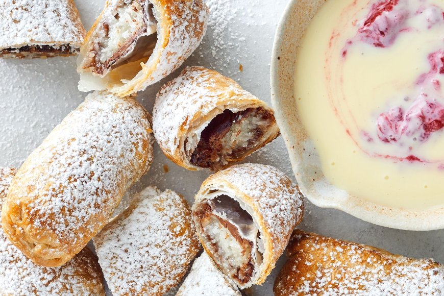 Cannoli Raspberry White Chocolate