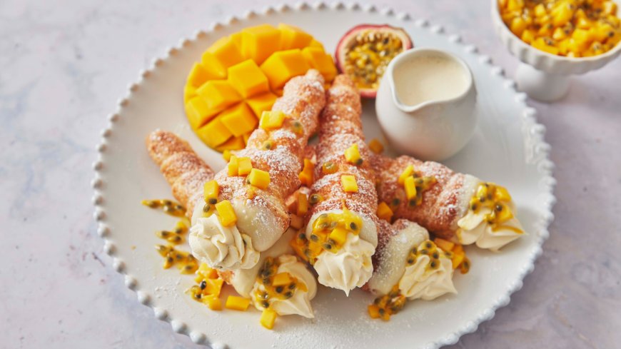 Cannoli Mango Passionfruit