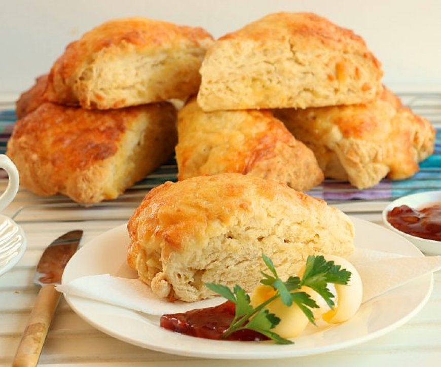 Scones Keju