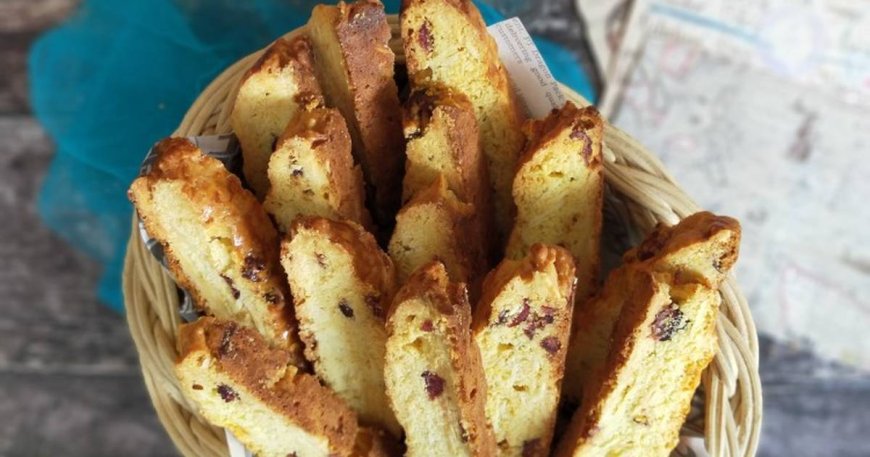 Biscotti almond dan labu panggang