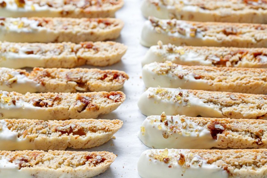 Biscotti almond dan pecan