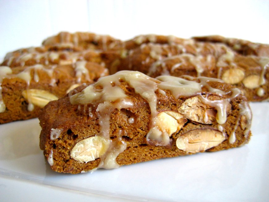 Biscotti almond dan candied ginger