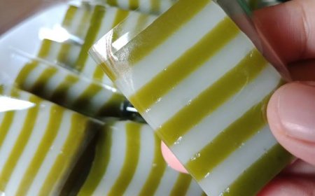Kue Lapis Sagu