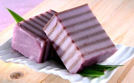 Kue Lapis Tepung Beras Merah dan Pandan
