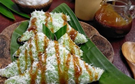Kue Lupis Ketan Manis