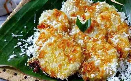 Kue Lupis Ketan Jahe