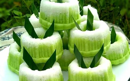 Kue Putu Kelapa