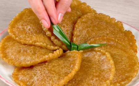 Kue cucur tepung beras