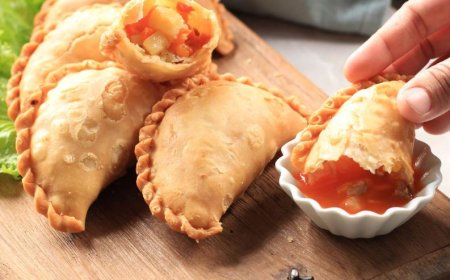 Jalangkote Ayam Kentang Keju