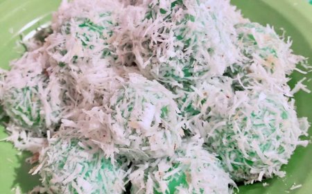 Onde-onde Kelapa Muda