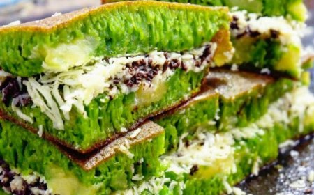 Martabak Manis Pandan Keju