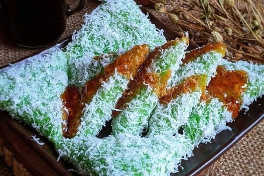 Kue Lupis Ketan Pandan