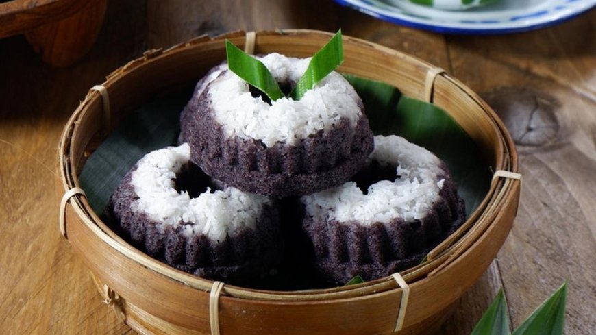 Kue Putu Beras Ketan