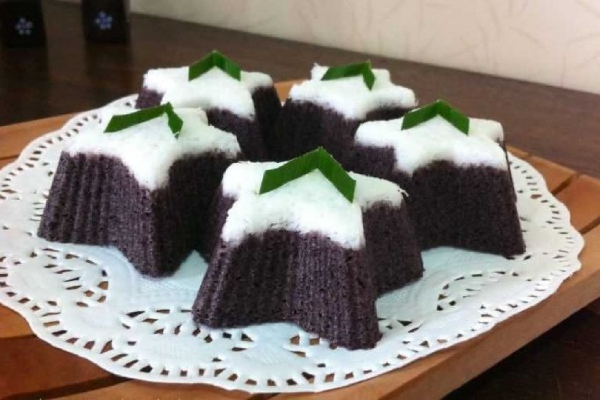 Kue Putu Ketan Hitam
