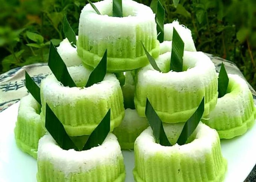 Kue Putu Kelapa