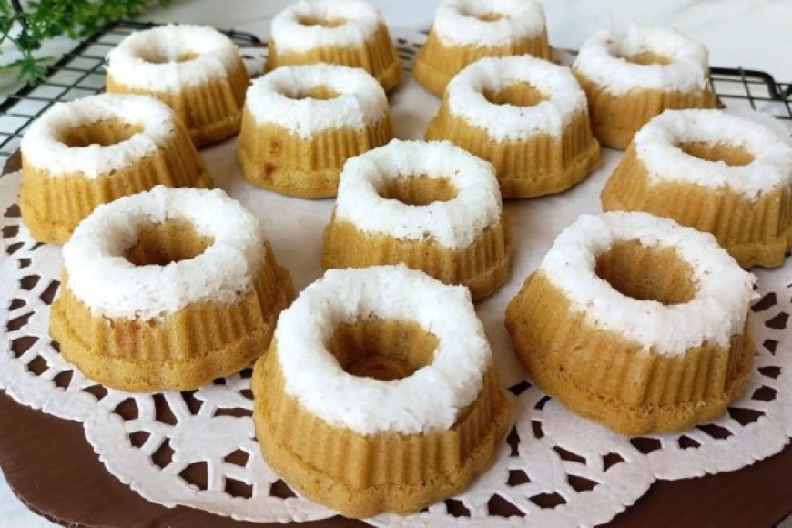 Kue Putu Gula Aren