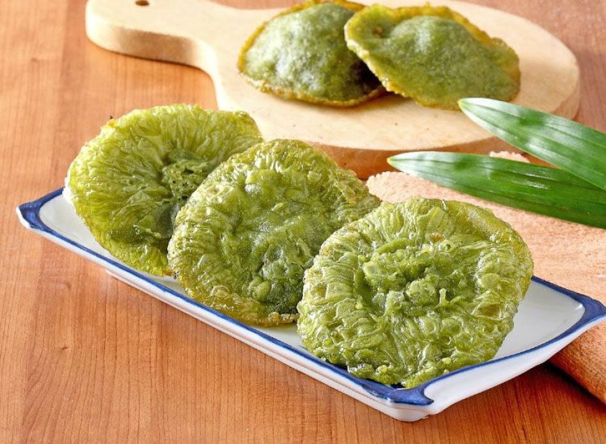 Kue cucur kacang hijau