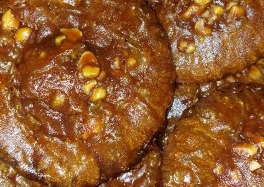 Kue cucur kacang merah