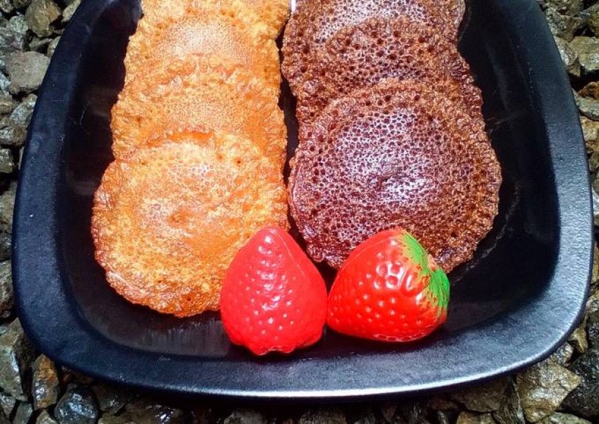 Kue cucur stroberi keju