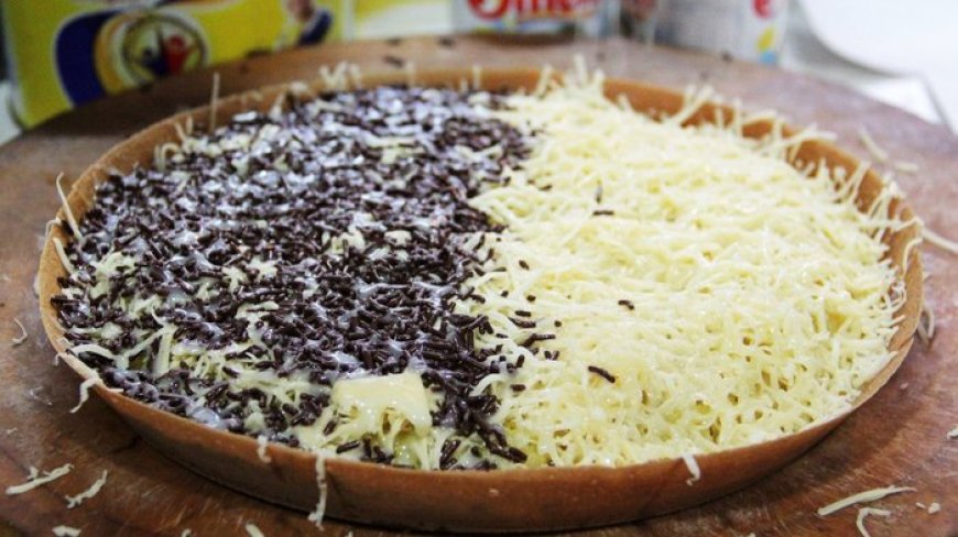 Martabak Manis Cokelat Keju