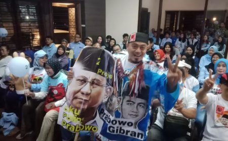 PROJO Bandung Dorong Jokowi Pimpin Parpol Setelah Lengser dari Presiden