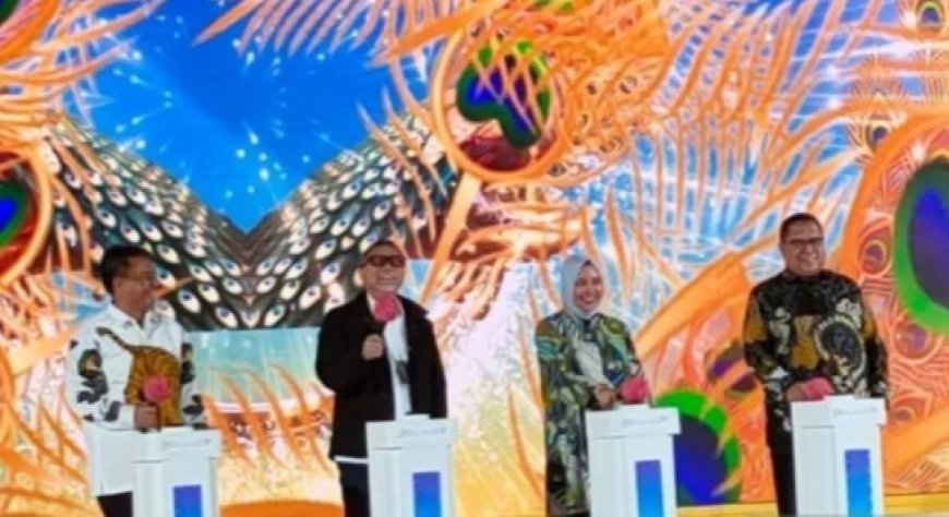 Menteri Perdagangan RI Buka Karya Kreatif  Jawa Barat dan Pekan Kerajinan Jawa Barat 2024