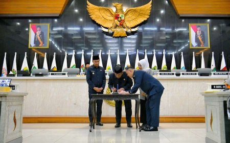 Raperda Kepariwisataan Disahkan Jadi Perda, Bey: Pariwisata Jadi Penggerak Perekonomian Daerah