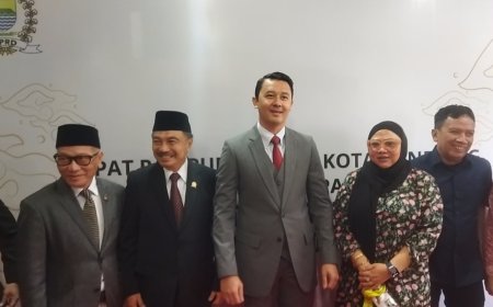 R. Dhani Wirianata Hadiri Rapat Paripurna DPRD Bandung
