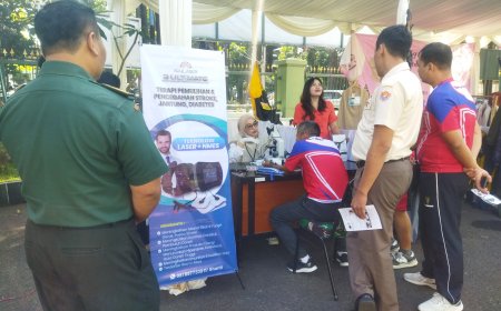 Booth DR. LASER SUPREME Hadir di Acara Pangan Murah Dinas Sejarah TNI AD