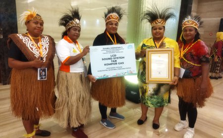 Posyandu Otauw Jayapura Terima Penghargaan Juara Harapan 3 Tingkat Nasional 2024