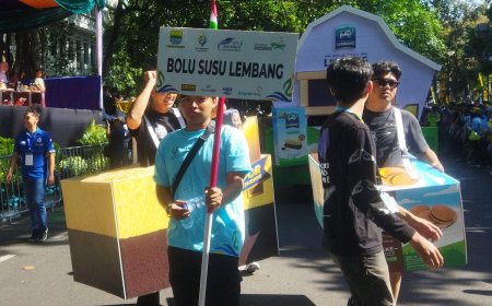 Bolu Susu Lembang Ikut Meriahkan Pawai Kendaraan Hias Bandung 2024