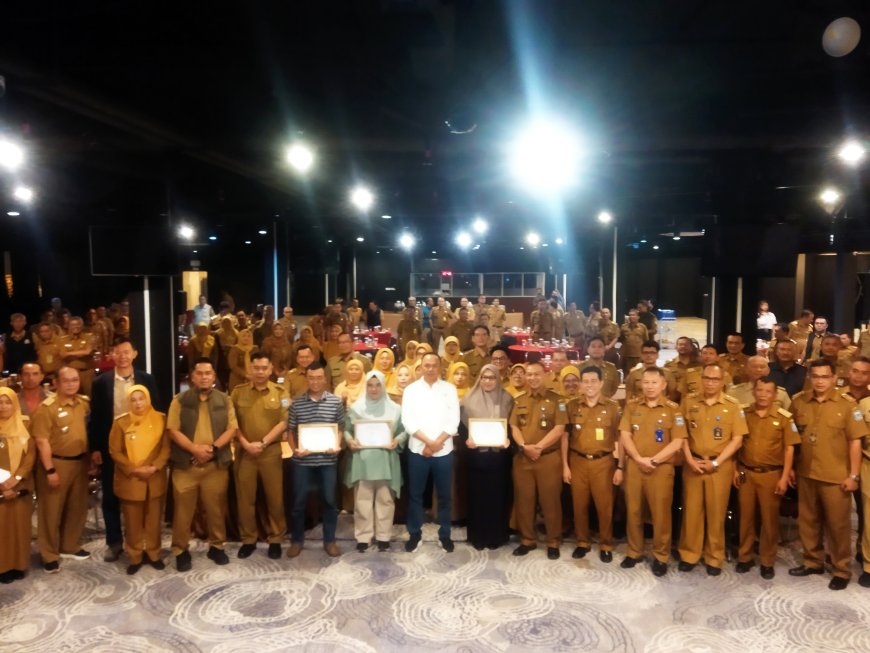 Pj Walikota Berikan Arahan Kepada Lurah Se-Kota Bandung