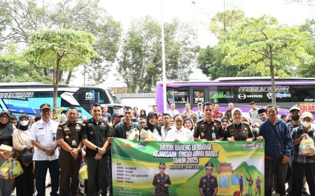 Mudik Bareng Bersama Kejaksaan Tinggi Jawa Barat Tahun 2025