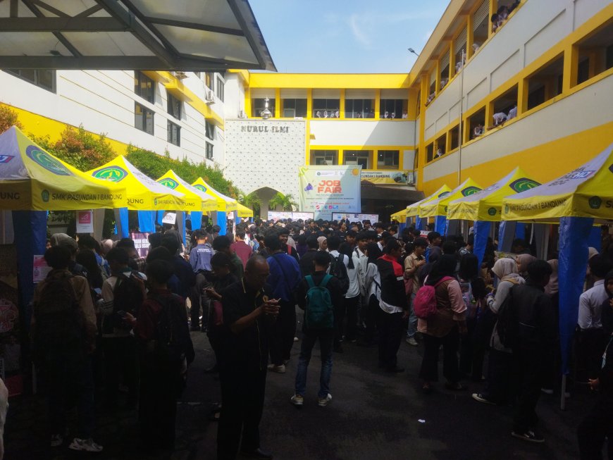 Membludak! Dihadiri Ketua DPRD Bandung, SMK Pasundan 1 Sukses Gelar Job Fair 2025