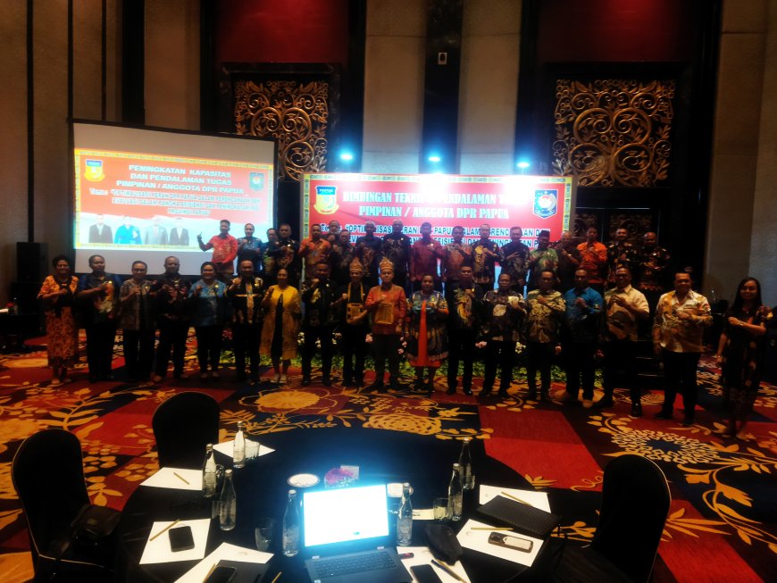 DPR Papua Gelar Bimtek & Pendalaman Tugas Pimpinan/Anggota 2025