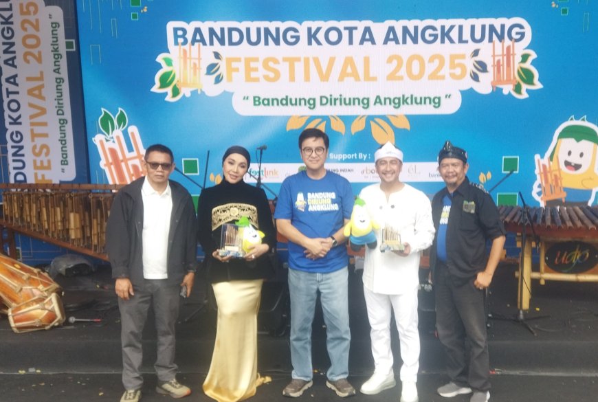 Walikota Hadiri Bandung Kota Angklung  Festival 2025