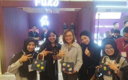 Wamen Ekraf RI Kunjungi Tenant FUKO, Milik Siswa SMA Kelas 10