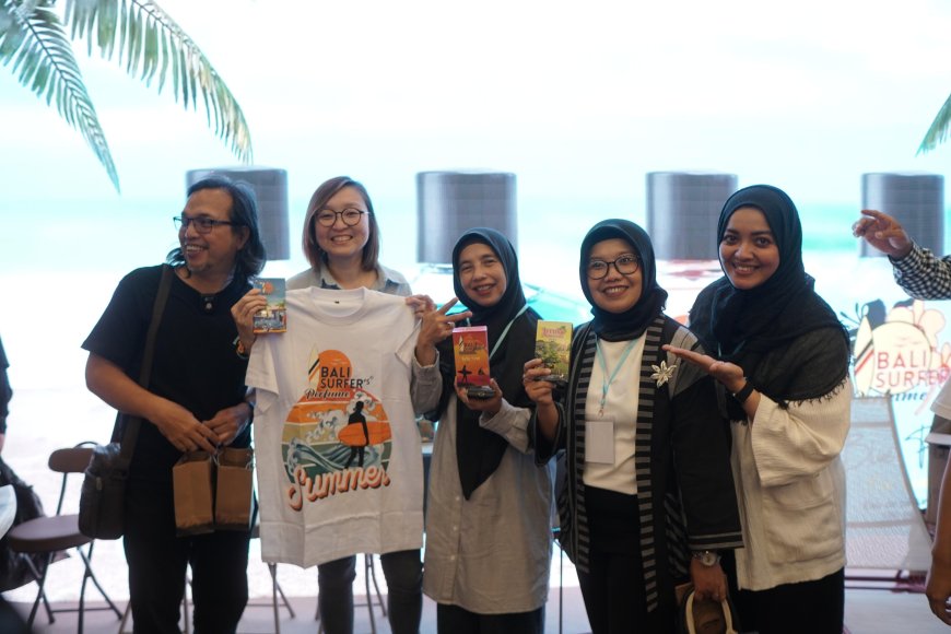 Wamen Ekraf RI Kunjungi Tenant Bali Surfers Perfume di Jagat Aroma Bandung 2025