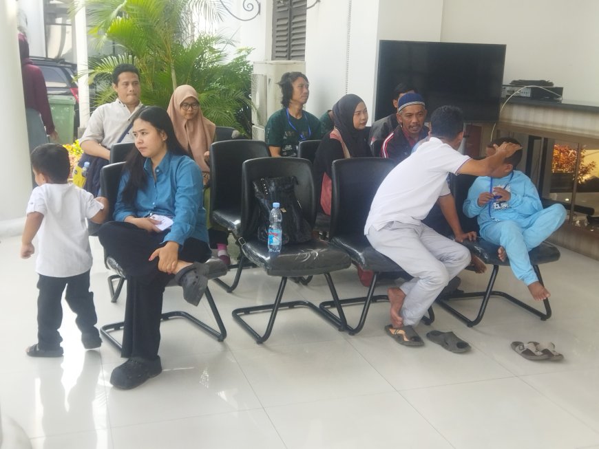 KBPP POLRI Gelar Bhakti Kesehatan & Khitanan Massal di Mapolrestabes Bandung