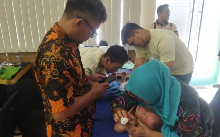 dr. Genta Jagad, Ketua Tim Medis Khitanan Massal Pegadaian Kanwil X Jabar