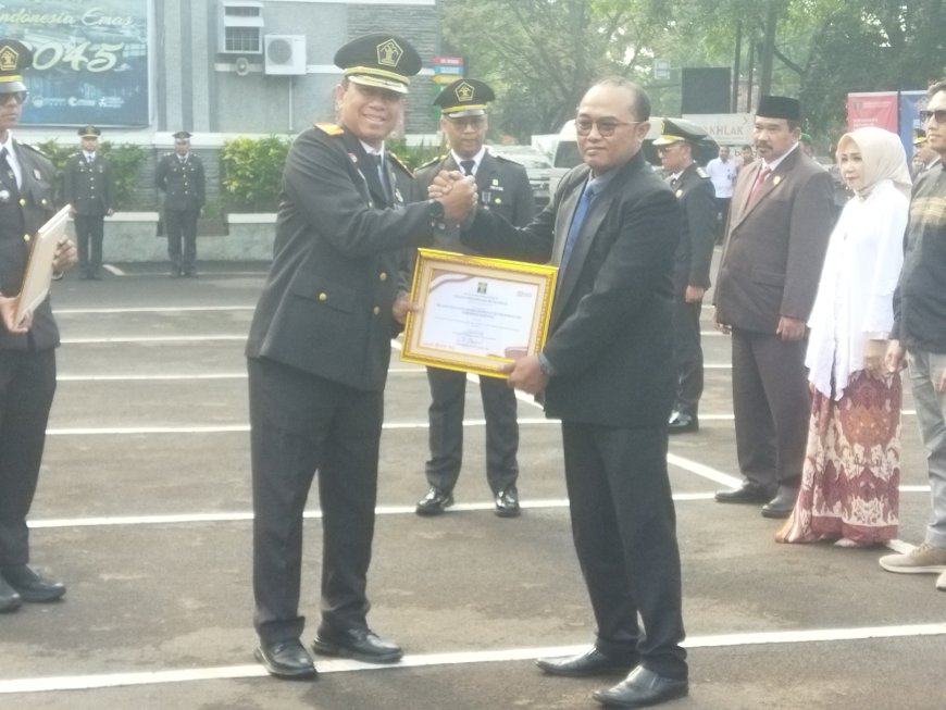 LBH eLSID Bandung Terima Penghargaan pada Peringatan Hari Pengayoman ke-80