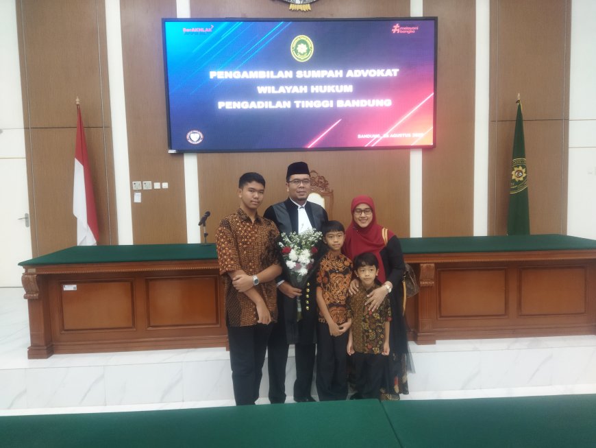 Teddy Rinaldi Saputra, SH Resmi Diambil Sumpah Jadi Advokat di PT Bandung