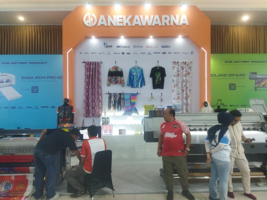 ANEKA WARNA Ramaikan IAPE 2025 dengan Inovasi Teknologi Printing dan Media